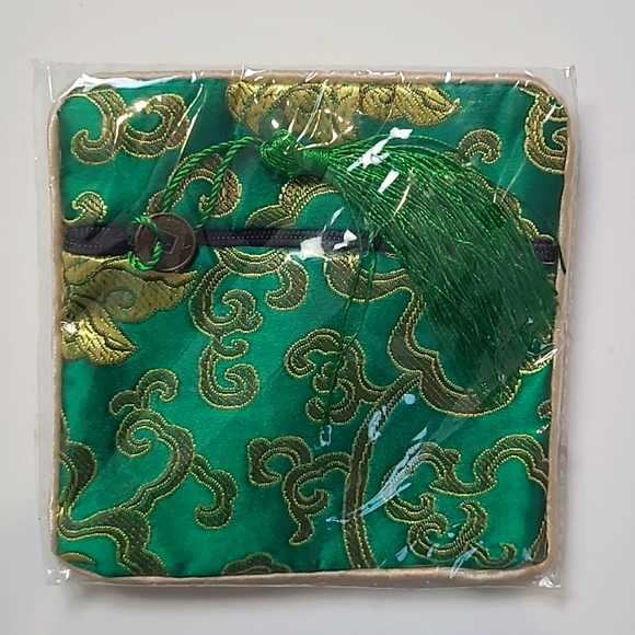 Embriodery Zipper Square Pouch 4 3/4" × 4 3/4" - Picture 3 of 4